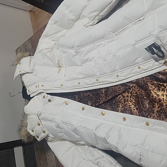 Jacket - Picture 1 of 4